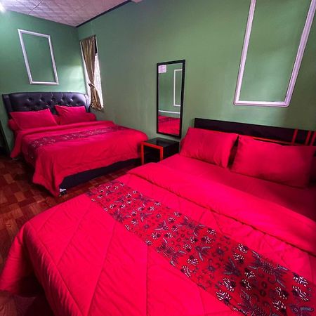 Green Savannah Homestay Syariah Diyeng Εξωτερικό φωτογραφία