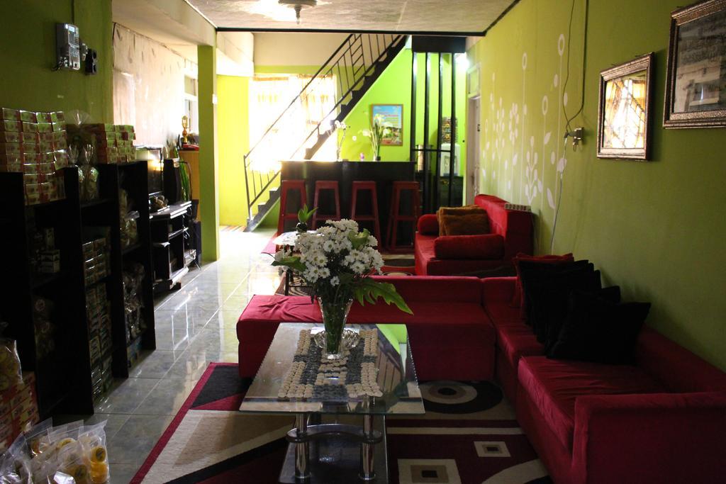 Green Savannah Homestay Syariah Diyeng Εξωτερικό φωτογραφία